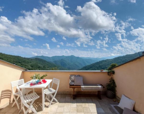 ALTIDO Great Flat with Terrace and Amazing Hills View Borghetto D'arroscia